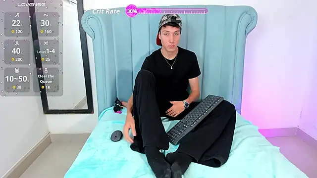 Snapshot of LittleDanny_ chatting on 02-13-26, 08:38 LittleDanny online show from 02-13-26, 08:38