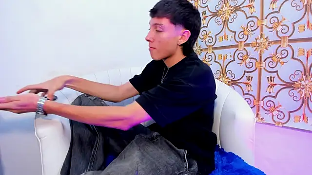 Snapshot of LittleDanny_ chatting on 02-17-26, 09:10 LittleDanny online show from 02-17-26, 09:10