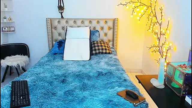 LenaStylesOA online show from 09-22-25, 02:02