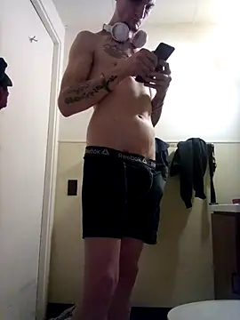 Snapshot of jizzyglizzy92 chatting on 03-03-26, 12:22 jizzyglizzy92 online show from 03-03-26, 12:22