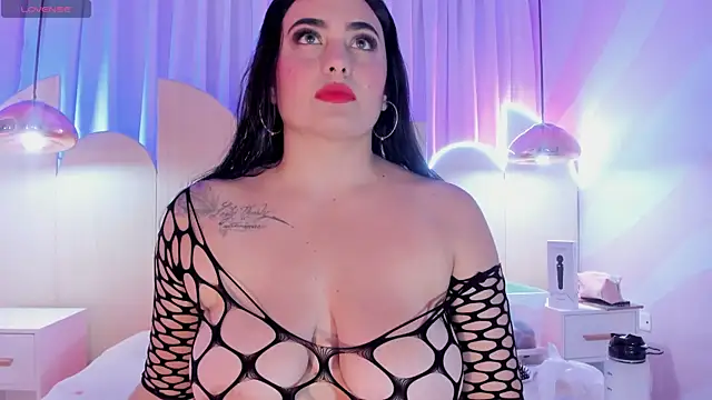 sofiiacarson online show from 02-06-26, 07:28