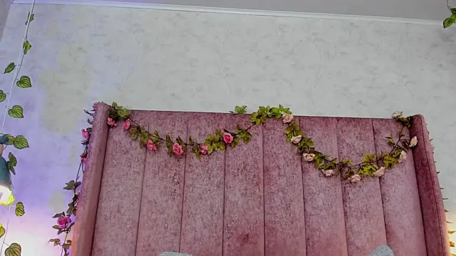 Snapshot of AnyaJay chatting on 11-20-25, 10:42 AnyaJay online show from 11-20-25, 10:42