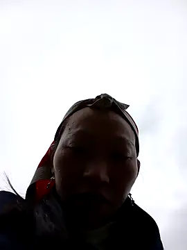 tcm-cute online show from 10-22-25, 02:12