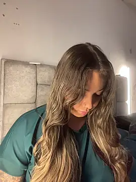 AnnyLopezzz  online show from 04-17-26, 04:26