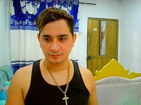 JHOVA23CM online show from 10-10-25, 04:44