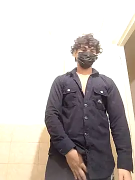 Snapshot of Goodmens5 chatting on 10-06-25, 02:36 Goodmens5 online show from 10-06-25, 02:36