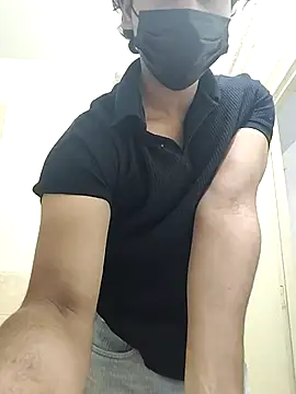 Snapshot of Goodmens5 chatting on 11-17-25, 02:12 Goodmens5 online show from 11-17-25, 02:12