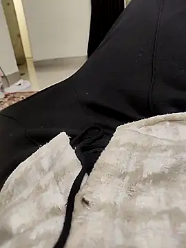 Snapshot of Goodmens5 chatting on 12-17-25, 12:44 Goodmens5 online show from 12-17-25, 12:44