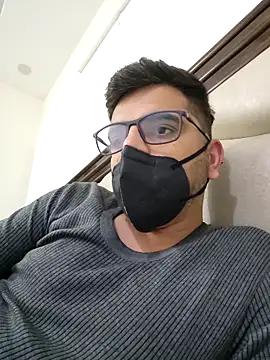 Snapshot of LoveGuruRA chatting on 01-31-26, 07:23 LoveGuruRA online show from 01-31-26, 07:23