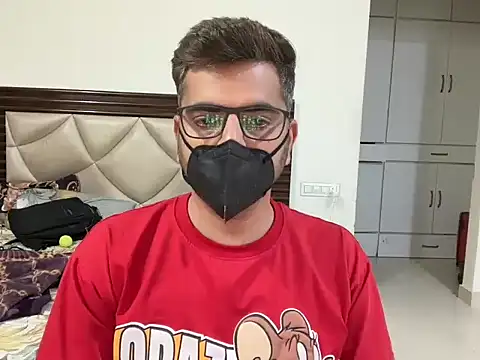 Snapshot of LoveGuruRA chatting on 03-13-26, 04:35 LoveGuruRA online show from 03-13-26, 04:35