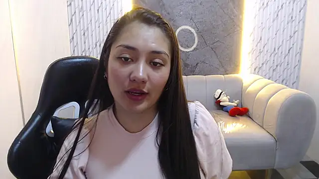 Ivony18 b online show from 10-24-25, 03:14