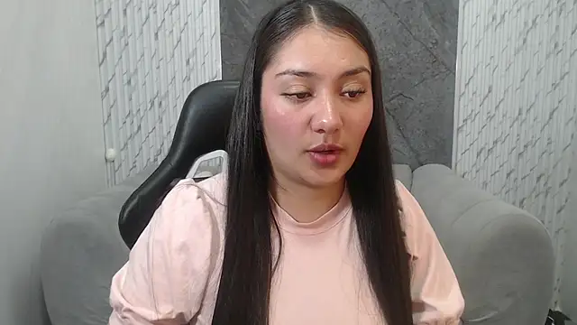 Ivony18 b online show from 11-16-25, 03:12