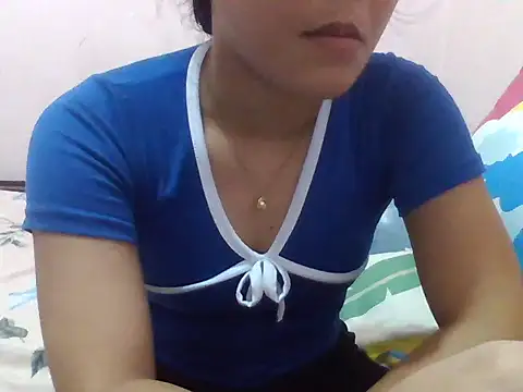 Snapshot of sakurababe7 chatting on 09-15-25, 01:22 sakurababe7 online show from 09-15-25, 01:22