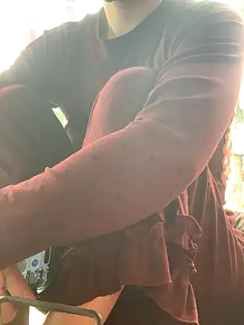 Tieuvi 18 online show from 11-05-25, 12:43