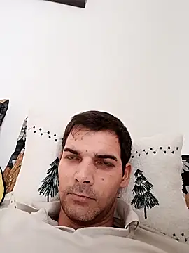 Snapshot of Michael9134 chatting on 12-18-25, 09:15 Michael9134 online show from 12-18-25, 09:15