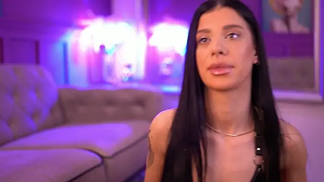 Snapshot of ArinaCarter chatting on 09-19-25, 05:24 ArinaCarter online show from 09-19-25, 05:24