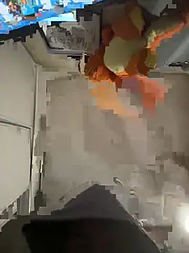 Vic2Big online show from 12-22-25, 03:09