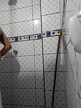 Snapshot of Exotic19cm chatting on 11-21-25, 11:03 Exotic19cm online show from 11-21-25, 11:03