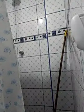 Snapshot of Exotic19cm chatting on 12-03-25, 11:03 Exotic19cm online show from 12-03-25, 11:03