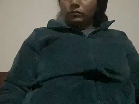 Snapshot of piyassi__divya chatting on 02-12-26, 03:07 piyassi divya online show from 02-12-26, 03:07