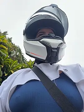 AlannaEvons online show from 04-08-26, 06:19