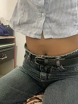 LOVE4GIRL online show from 04-20-26, 11:13