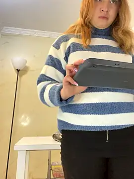 Snapshot of mia_skys chatting on 01-12-26, 12:43 mia skys online show from 01-12-26, 12:43