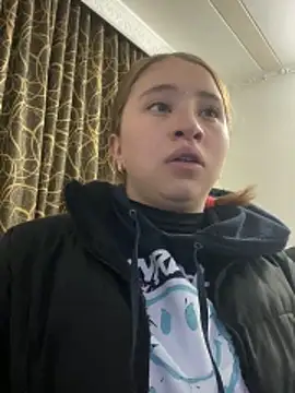 Snapshot of mia_skys chatting on 02-23-26, 10:23 mia skys online show from 02-23-26, 10:23