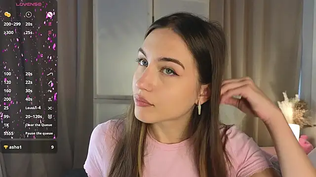 Moonlight1Sonata1 online show from 09-18-25, 09:11