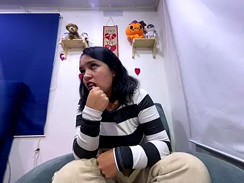 Snapshot of amanne_misa chatting on 09-27-25, 01:10 amanne misa online show from 09-27-25, 01:10