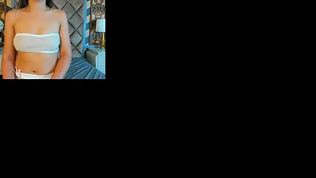 Snapshot of AnnieVegga chatting on 09-24-25, 02:09 AnnieVegga online show from 09-24-25, 02:09