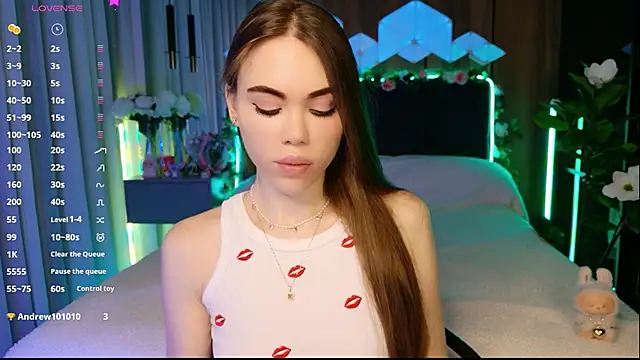 MimiFors online show from 11-25-25, 05:24