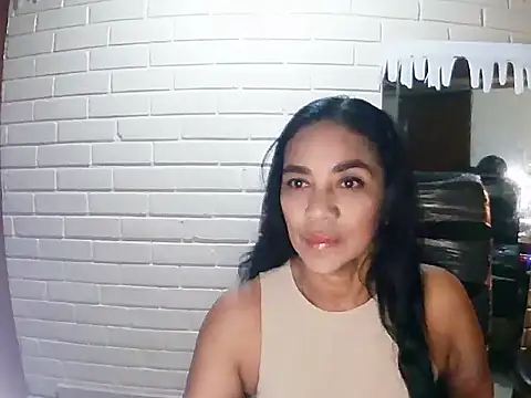 Snapshot of MiiaVelasquez chatting on 11-08-25, 05:29 MiiaVelasquez online show from 11-08-25, 05:29