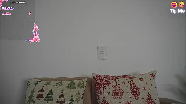 Roxybeautyy online show from 01-13-26, 09:47