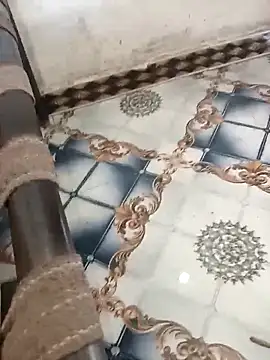 Snapshot of Pooja-guptq chatting on 11-08-25, 07:08 Pooja-guptq online show from 11-08-25, 07:08