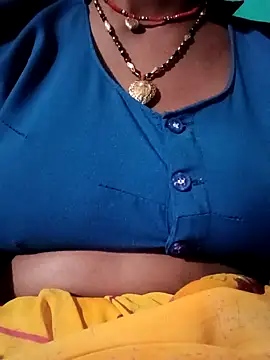 Snapshot of Radha8080 chatting on 11-12-25, 03:23 Radha8080 online show from 11-12-25, 03:23