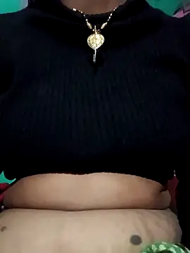 Snapshot of Radha8080 chatting on 11-19-25, 11:16 Radha8080 online show from 11-19-25, 11:16