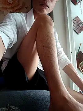 Snapshot of boyhi199x chatting on 11-05-25, 08:03 boyhi199x online show from 11-05-25, 08:03