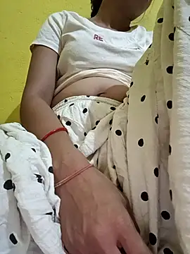 Snapshot of Anjal-123 chatting on 09-12-25, 05:57 Anjal-123 online show from 09-12-25, 05:57