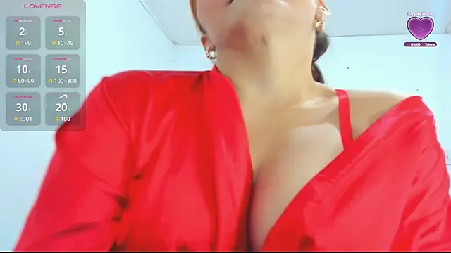 woman rosse online show from 11-28-25, 07:49