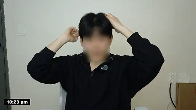 Snapshot of min9811 chatting on 04-06-26, 01:23 min9811 online show from 04-06-26, 01:23