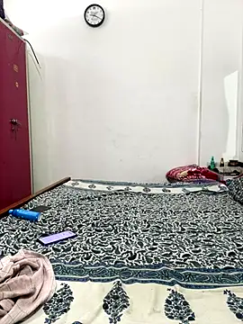 jully-jully online show from 09-30-25, 03:44