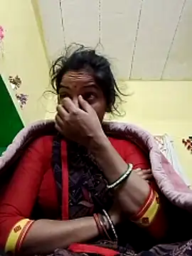 Snapshot of Seema_guptaji chatting on 12-19-25, 10:17 Seema guptaji online show from 12-19-25, 10:17