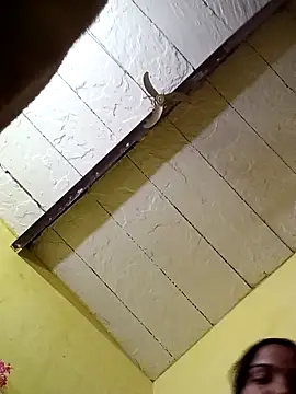 Snapshot of Seema_guptaji chatting on 02-16-26, 04:47 Seema guptaji online show from 02-16-26, 04:47