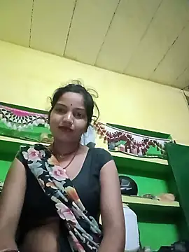 Snapshot of Seema_guptaji chatting on 07-05-26, 08:27 Seema guptaji online show from 07-05-26, 08:27