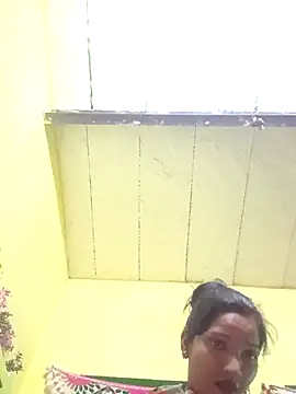 Snapshot of Seema_guptaji chatting on 07-15-26, 11:26 Seema guptaji online show from 07-15-26, 11:26