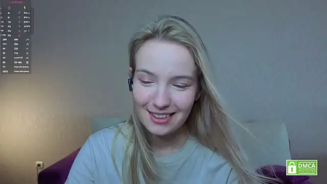 Snapshot of HongTomczak chatting on 06-10-26, 07:40 HongTomczak online show from 06-10-26, 07:40