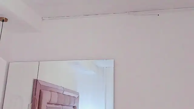 Snapshot of cloemorwen chatting on 12-02-25, 02:17 cloemorwen online show from 12-02-25, 02:17