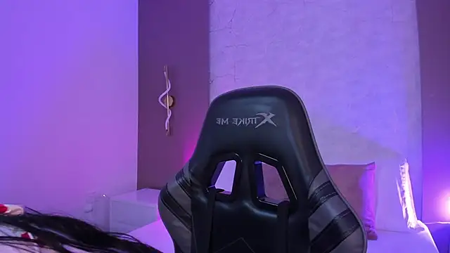 emily tolson online show from 03-28-26, 12:38