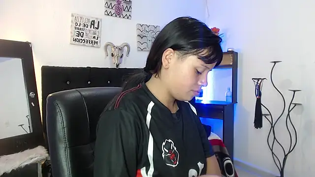 Missy eyess online show from 10-23-25, 11:31